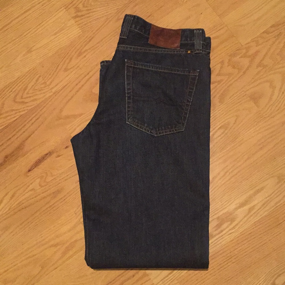 Lucky Brand like new light weight jeans